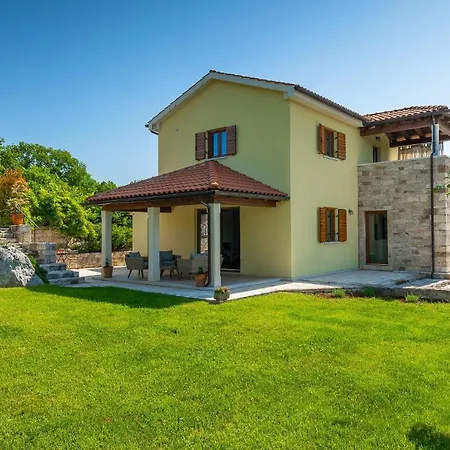 Family Casa Ida With Pool And Grill In Groznjan * 마르코브치