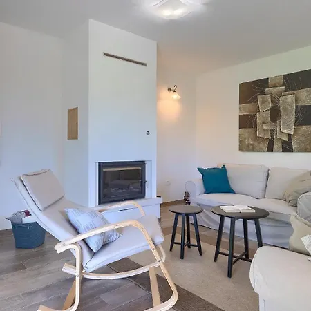 Family Casa Ida With Pool And Grill In Groznjan * 마르코브치