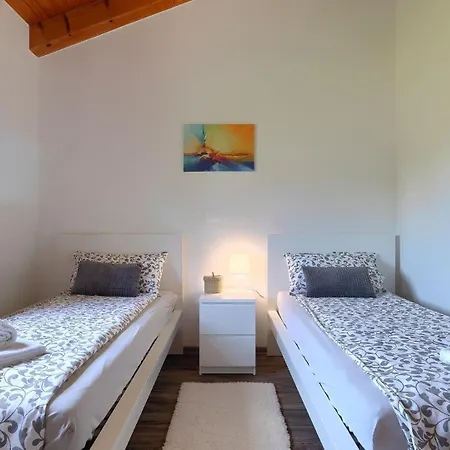 Family Casa Ida With Pool And Grill In Groznjan 빌라 마르코브치